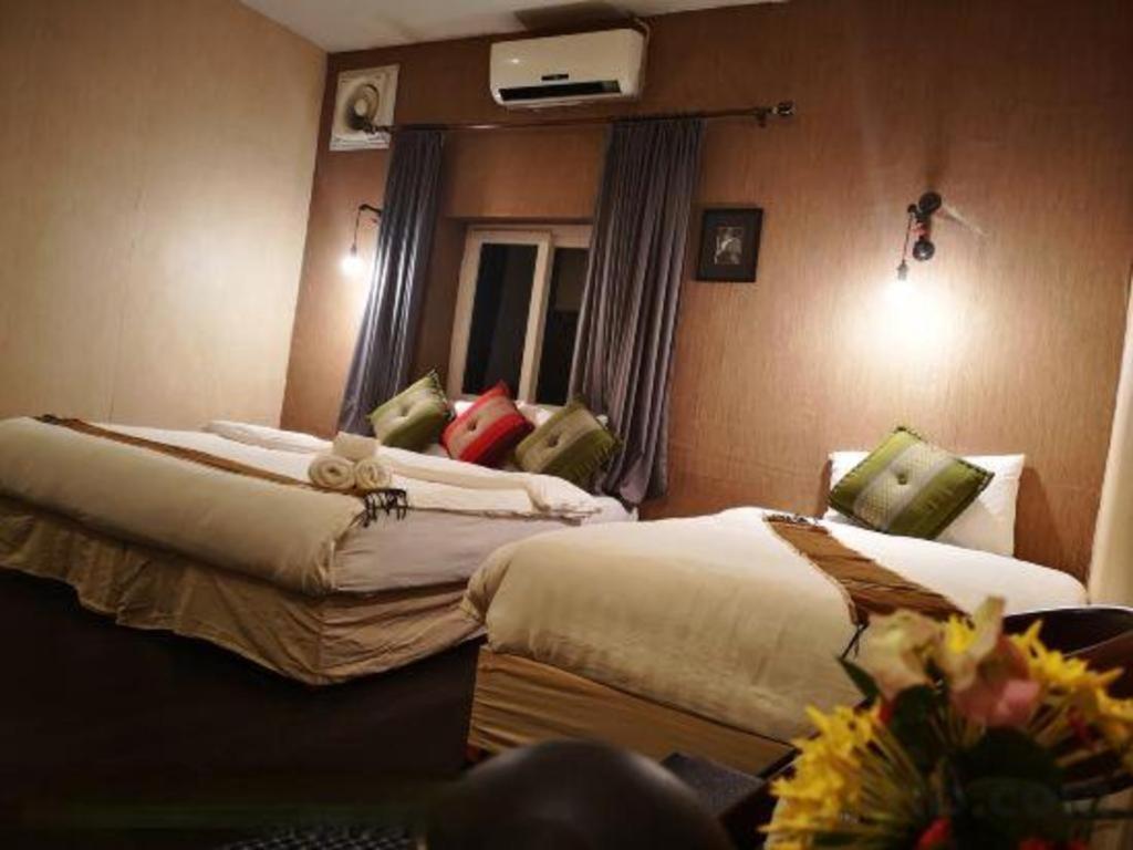 Phonethip Plaza Hotel Вьентьян Экстерьер фото