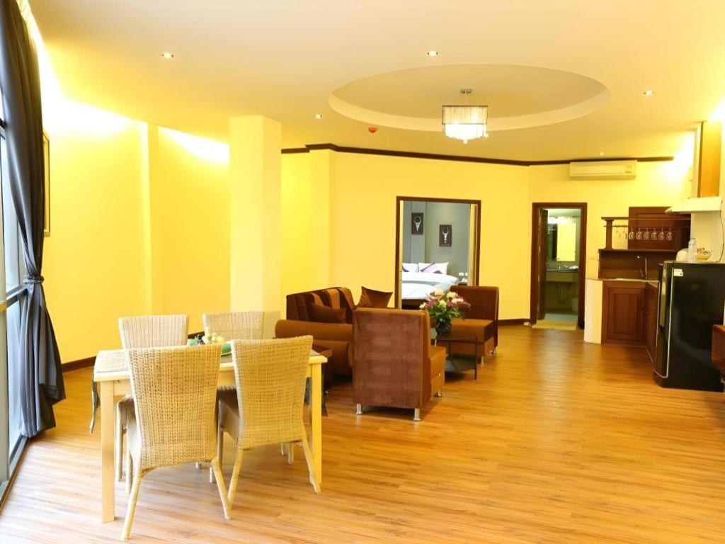 Phonethip Plaza Hotel Вьентьян Экстерьер фото