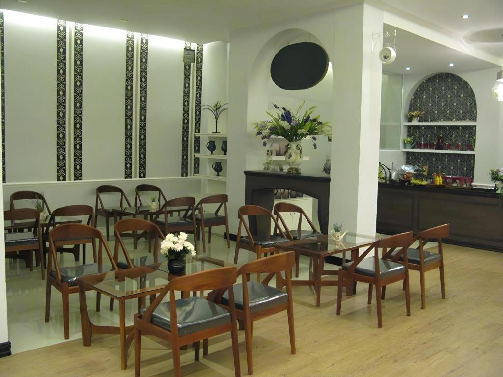 Phonethip Plaza Hotel Вьентьян Экстерьер фото