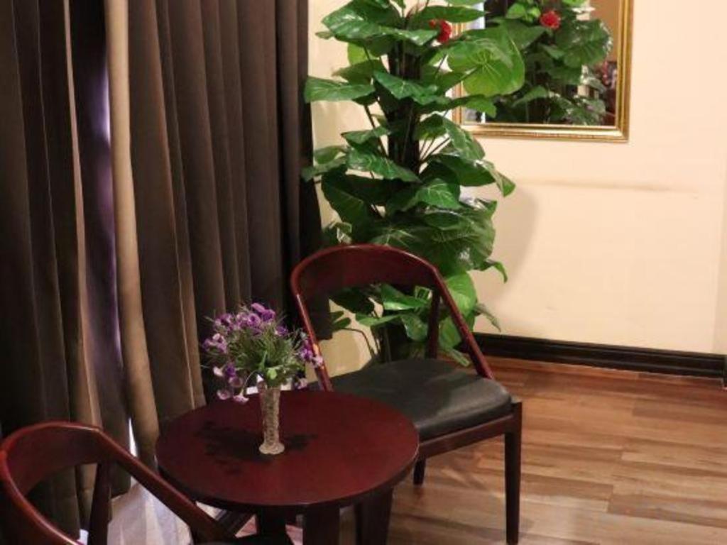Phonethip Plaza Hotel Вьентьян Экстерьер фото